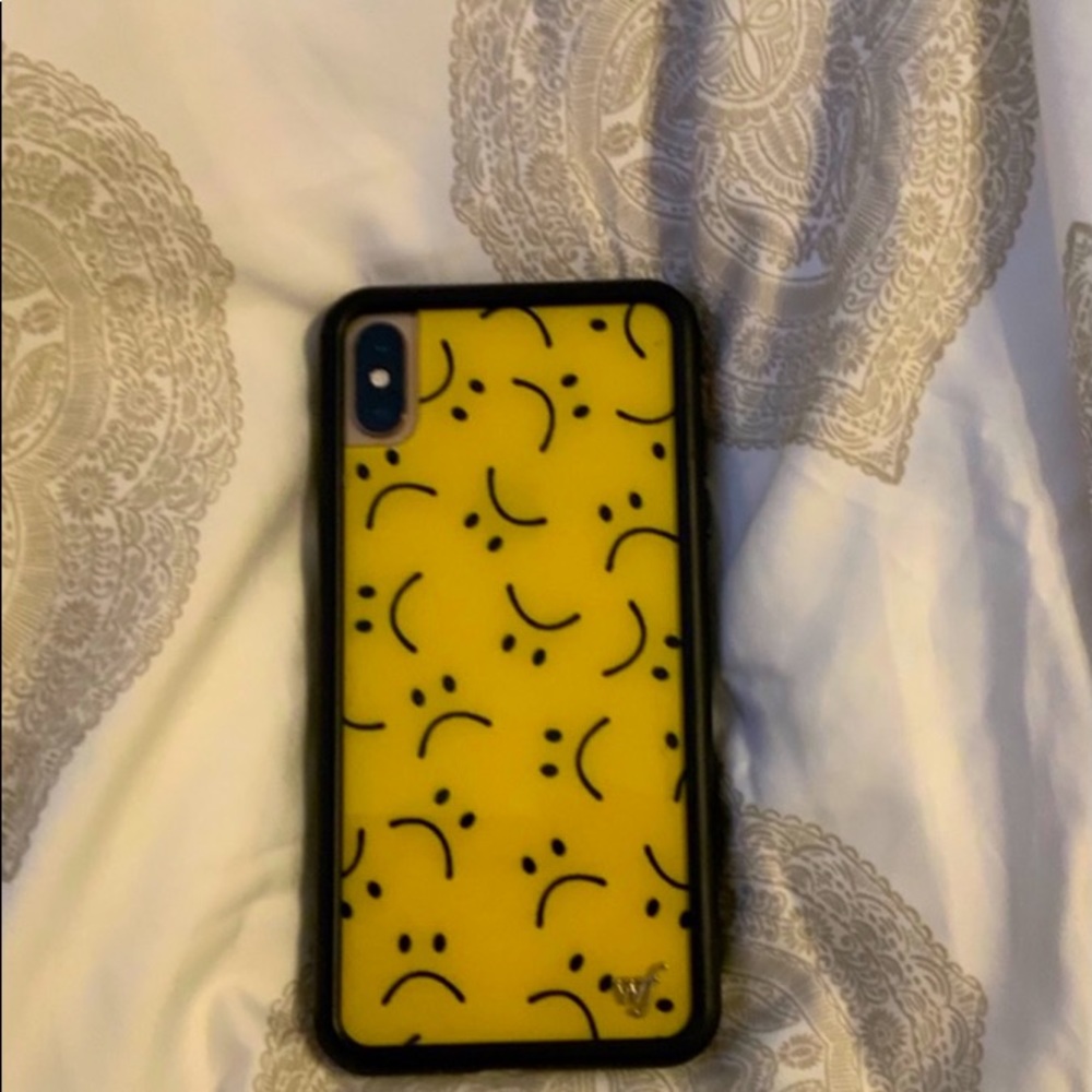 SIZE - iPhone XS Max.    Wildflower